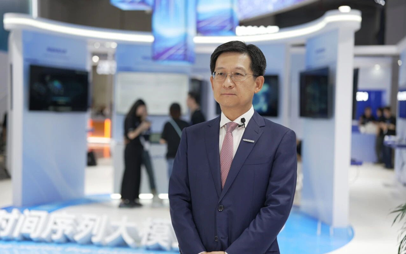 崔山受新华社专访：以工业具身智能沉构出产力，引领流程工业智能化升级
